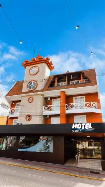 Fachada do Hotel Castelo em Gravatal